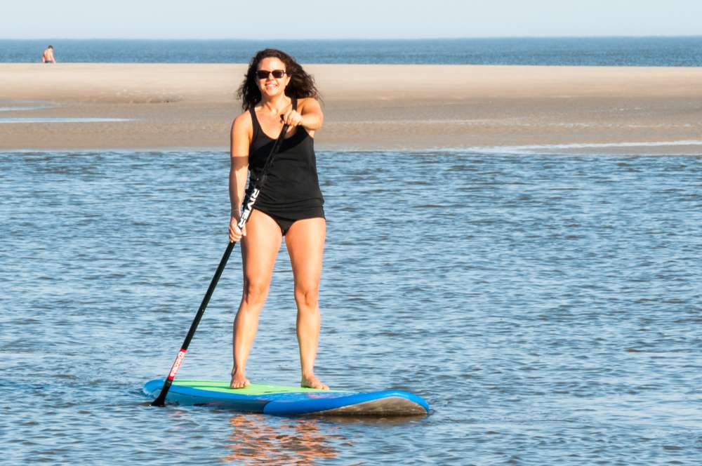 Desfavorable extraño Correlación Will stand up paddleboarding (SUP) help prepare me for learning to surf? |  Chica Brava